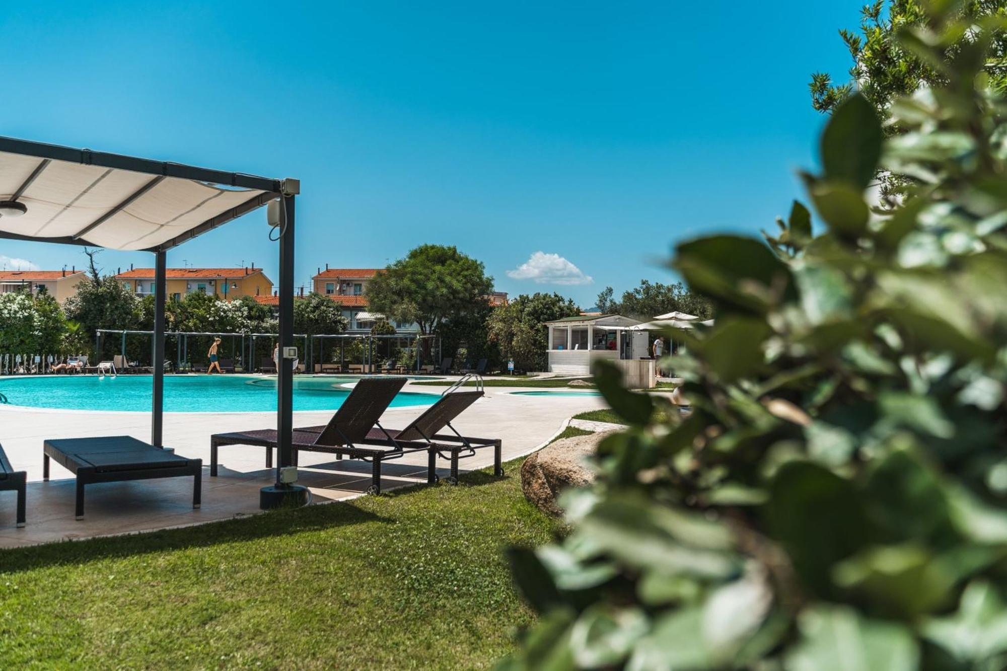 Delta Hotels By Marriott Olbia Sardinia Exterior photo