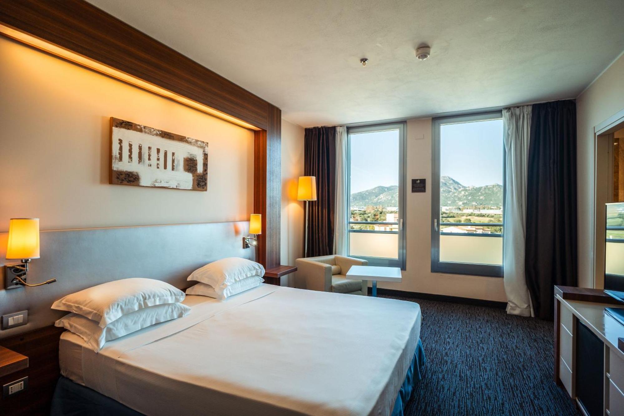 Delta Hotels By Marriott Olbia Sardinia Exterior photo
